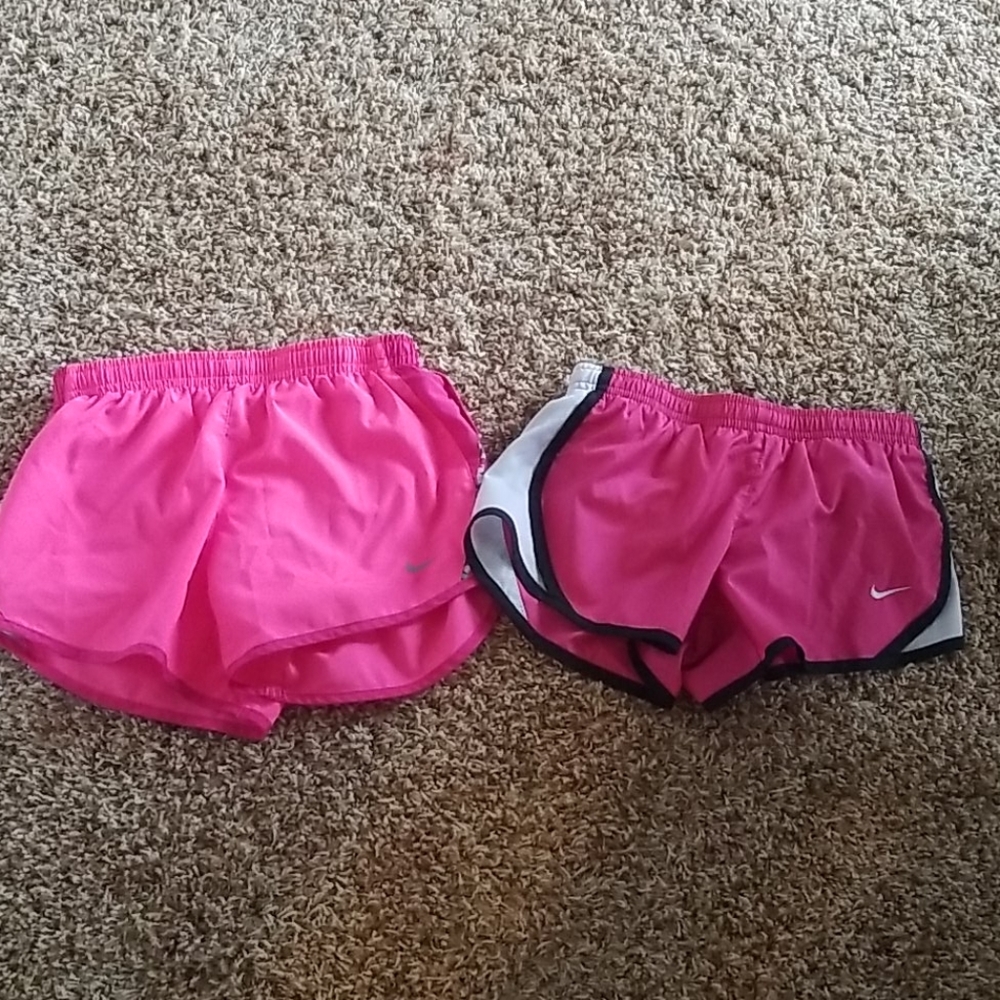 Set of 2 nike shorts